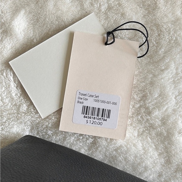 Cuyana Leather Travel Case Toiletry Bag - Picture 3 of 8